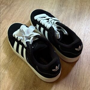 Adidas Sneakers CAMPUS 00s Womens Size 7 OG IH2659 Black White Brand New